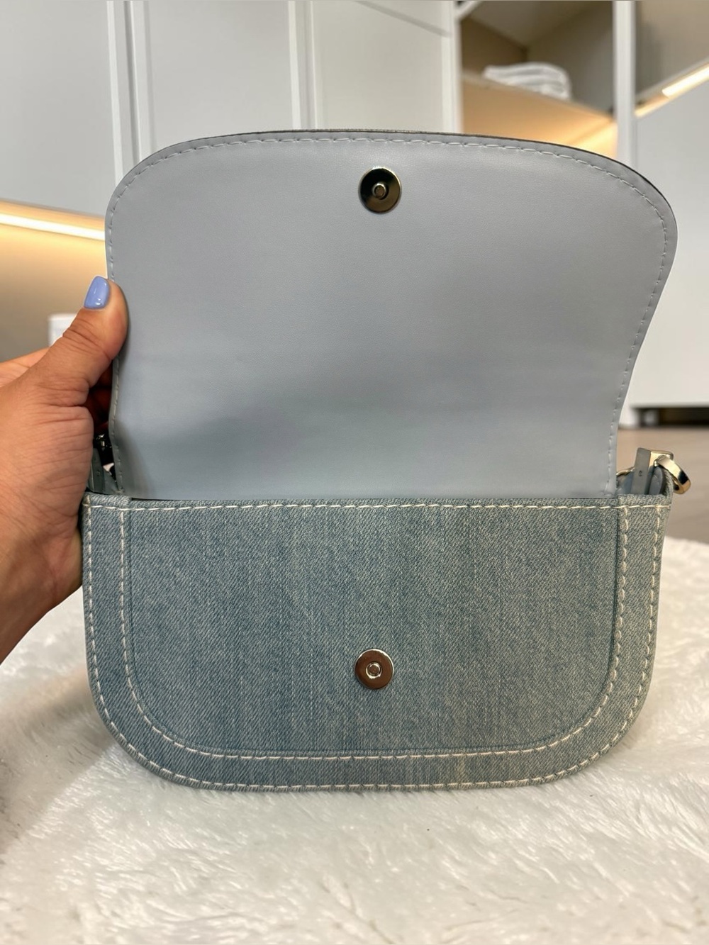 Kate Spade Krista Denim Chain Crossbody Bag Blue Silver NWOT - Picture 5 of 8